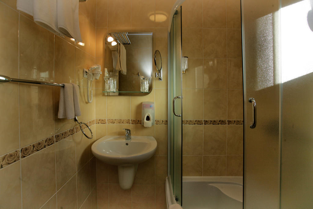 Hotel Ellena Херцег Нови Стая снимка